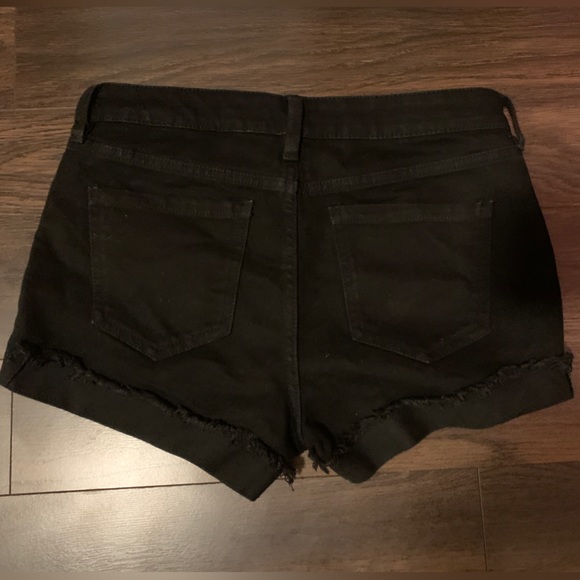 Black RE generation Jean shorts. Brand new condition - Picture 2 of 3
